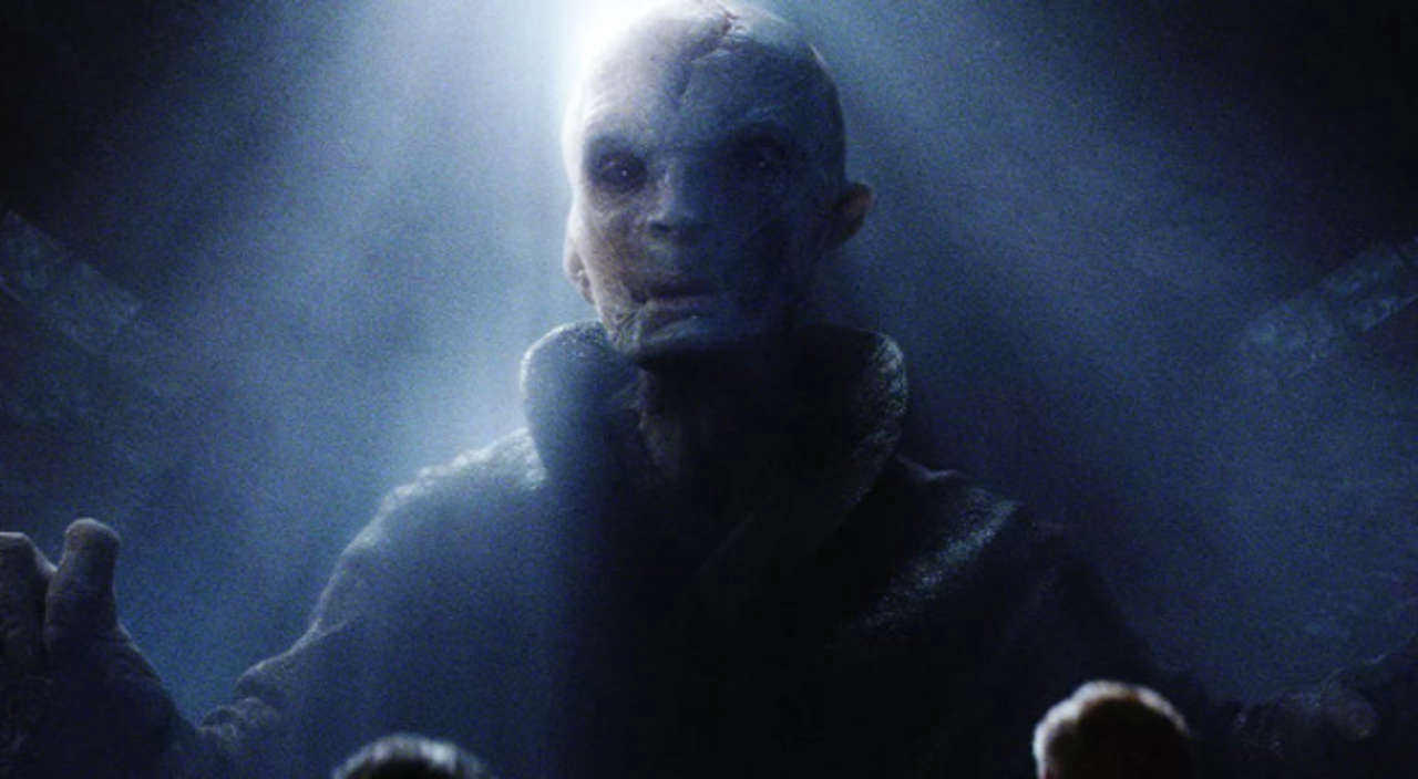 Snoke legfőbb vezér nem ember lesz Az utolsó Jedikben