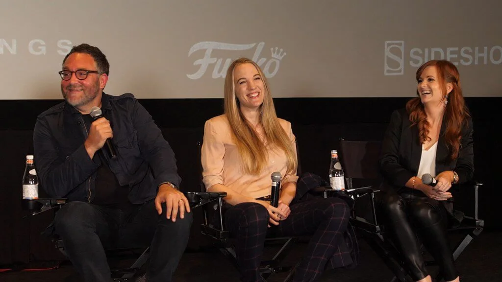 Colin Trevorrow elárulta, hogy miért volt szükség visszahozni a Jurassic Park eredeti szereplőit 6 Colin Trevorrow Emily Carmichael