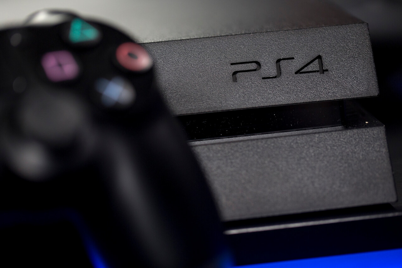 A Sony ideiglenesen szinte teljesen leállítja a PS4 gyártását