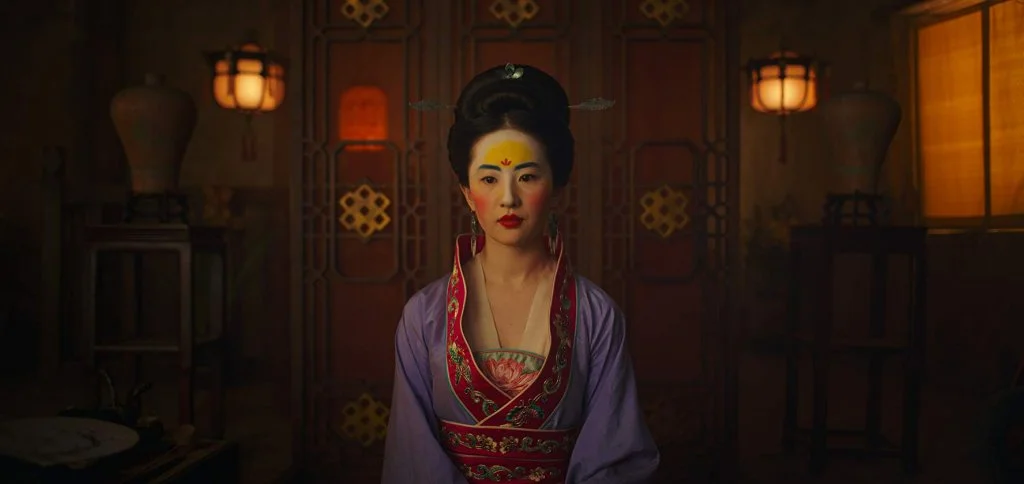 KRITIKA: Mulan 6 MV5BMTU2OTZjYmItYjc5OS00MDlmLThkNTQtNGYxM2NlZWI1YWQ0XkEyXkFqcGdeQXVyMTkxNjUyNQ@@. V1 SY840 CR001776840 AL