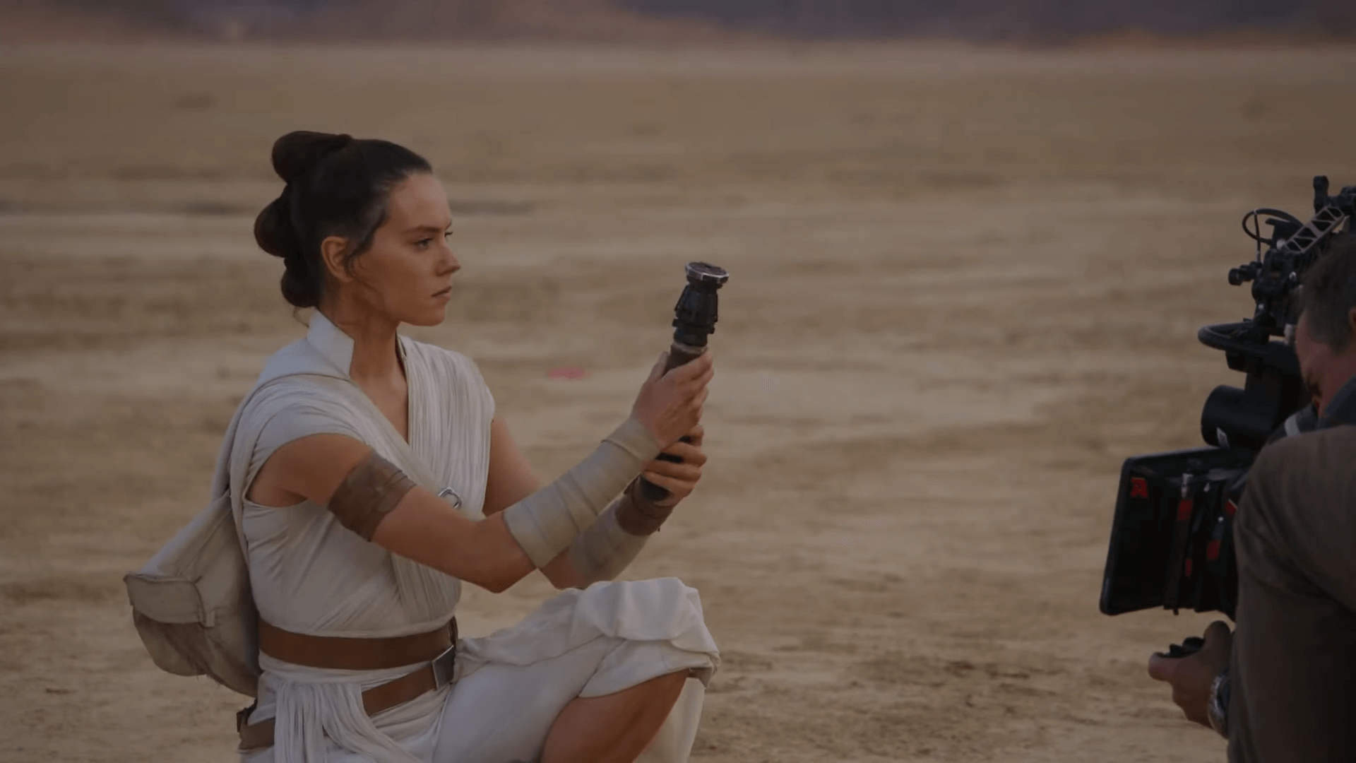 A Skywalker kora egy fontos része kaszát kapott Rey új fénykardjával kapcsolatban