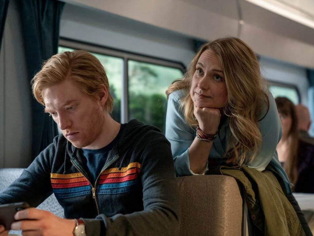 SOROZATKRITIKA: Futás S01E01-05 6 domhnall gleeson merritt wever 0