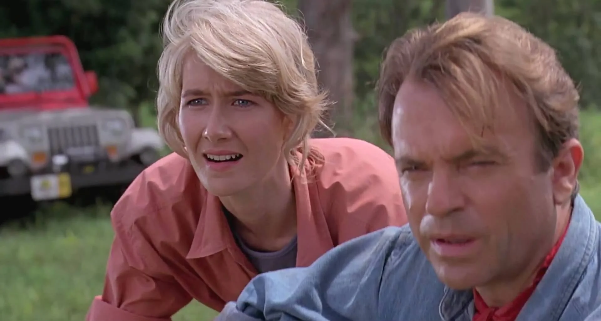Laura Dern és Sam Neill ismét dinoszauruszokkal harcol a Jurassic World: Világuralom forgatásán