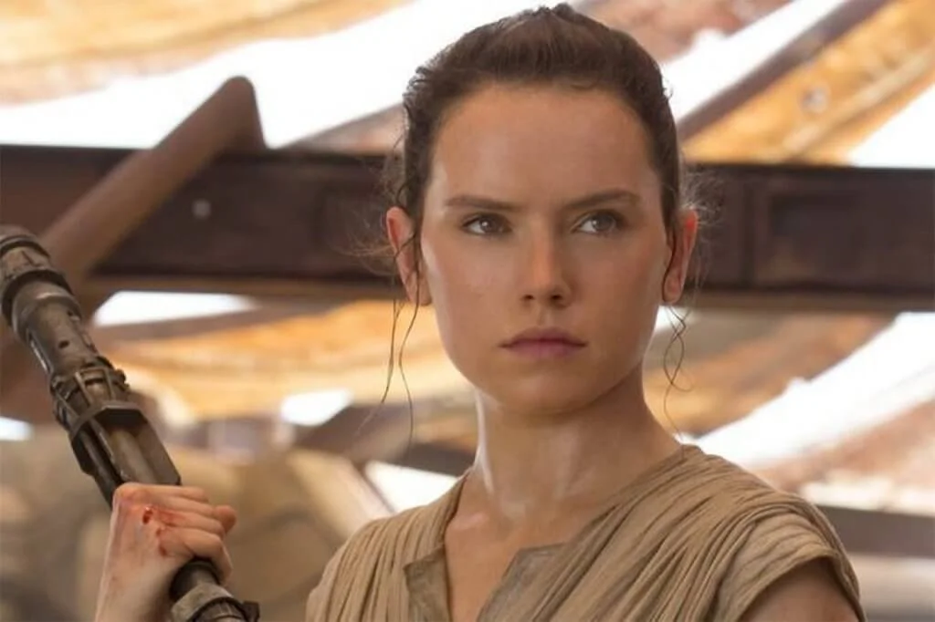 Damon Lindelof filmje 60 évvel a Skywalker-saga után játszódott volna; Helen Mirrent szemelték ki az öreg Rey szerepére 6 Star Wars: Az ébredő Erő