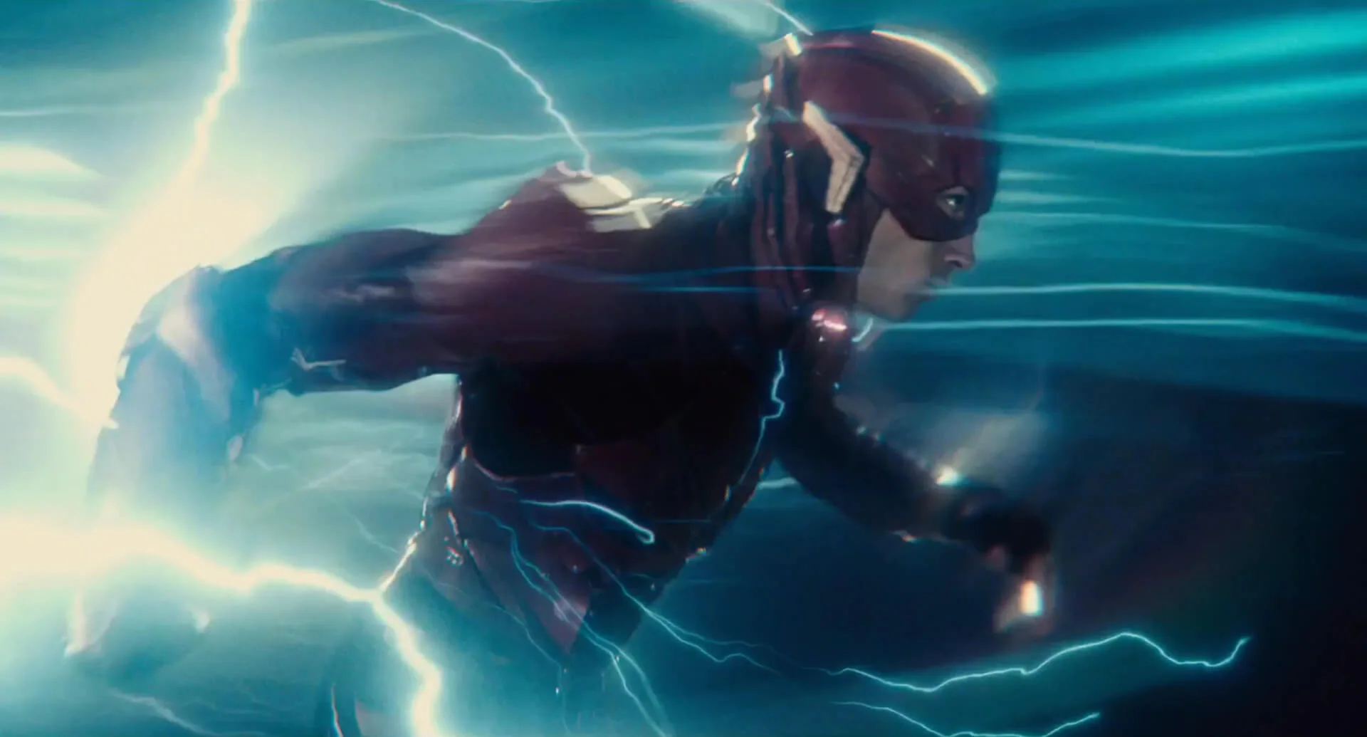 Zack Snyder bevallotta, hogy a Warner Bros. azt akarta, hogy kivágják Flash időutazós jelenetét