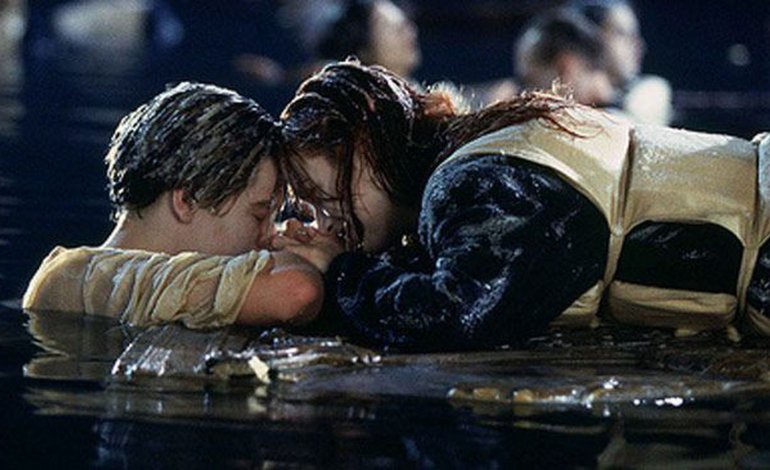 James Cameron tudósok segítségével bebizonyította, hogy Jack nem élte volna túl, meghalt volna a Titanic végén