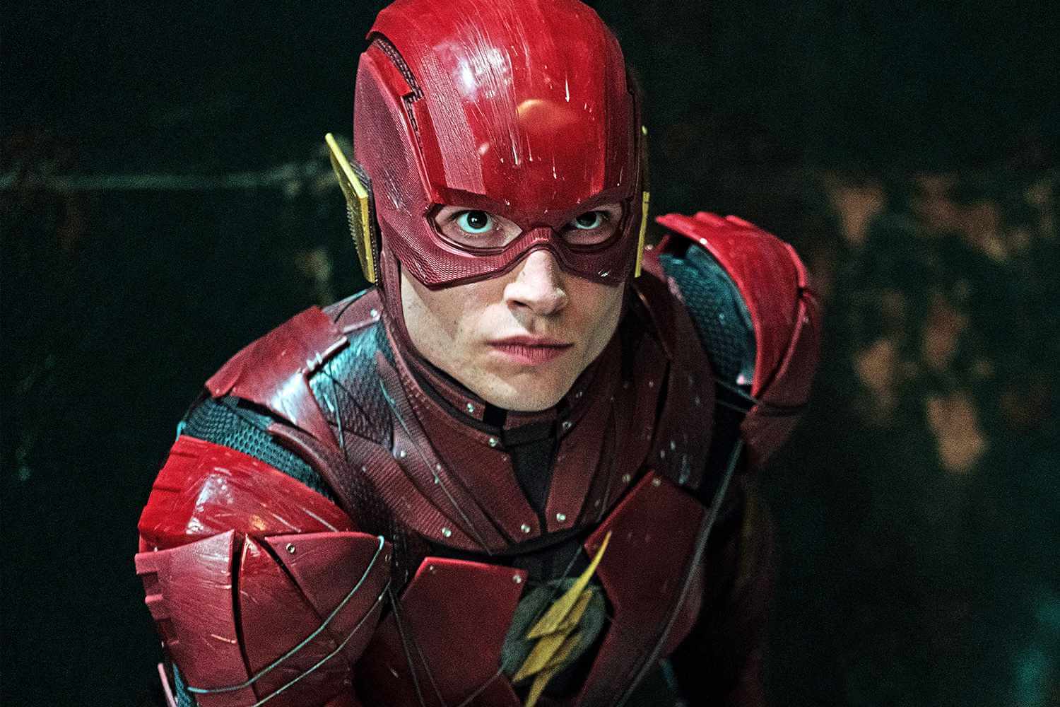 Ezra Miller maradhat Flash, de Wonder Woman jégre kerül a DC Univerzum első fázisában