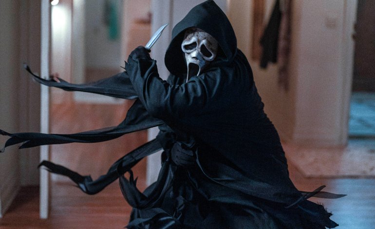 A horror rajongói forró nyomon lehetnek a Sikoly 6. Ghostface egyik gyilkosához