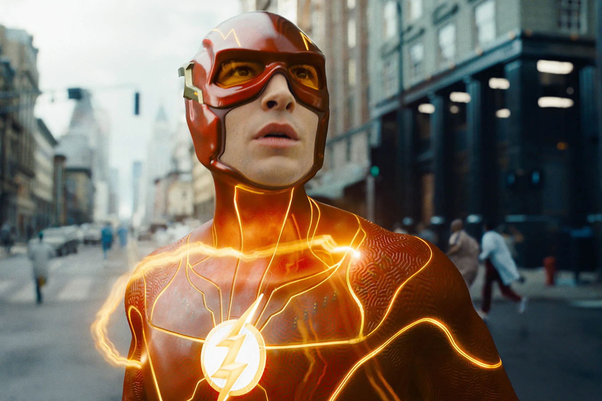 A Flash: A Villám rendezője nem cserélné le Ezra Millert, amennyiben készül folytatás