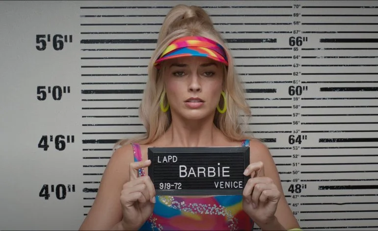 A Barbie új előzetesében letartóztatják Barbiet és Kent