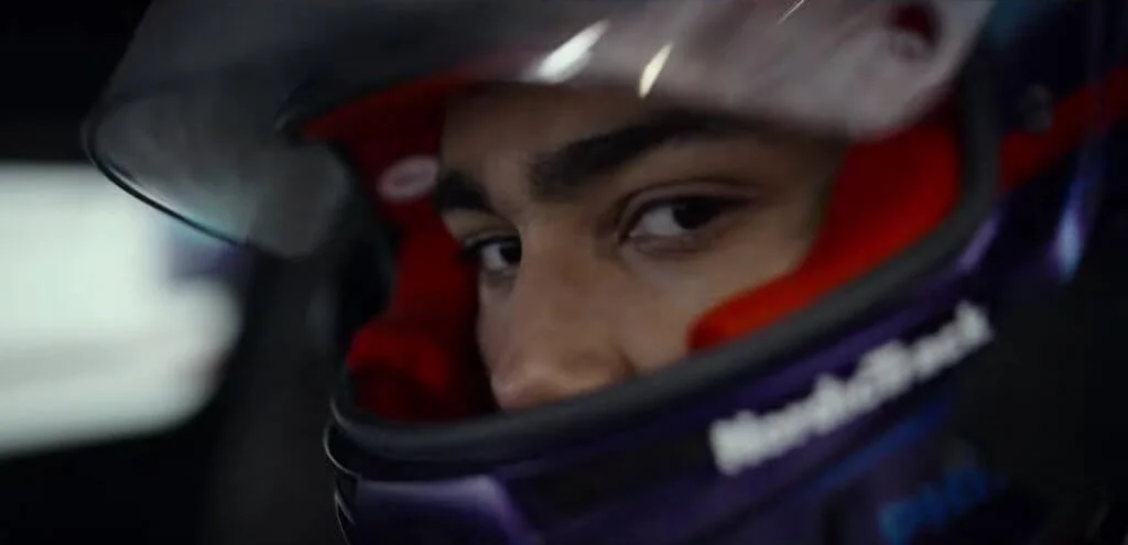 A Pókember: A pókverzumon túl kikerült a naptárból, míg a sztrájk miatt eltolták a Gran Turismo, a Kraven, a vadász és a Szellemirtók folytatásának a bemutatóját 6 Gran Turismo