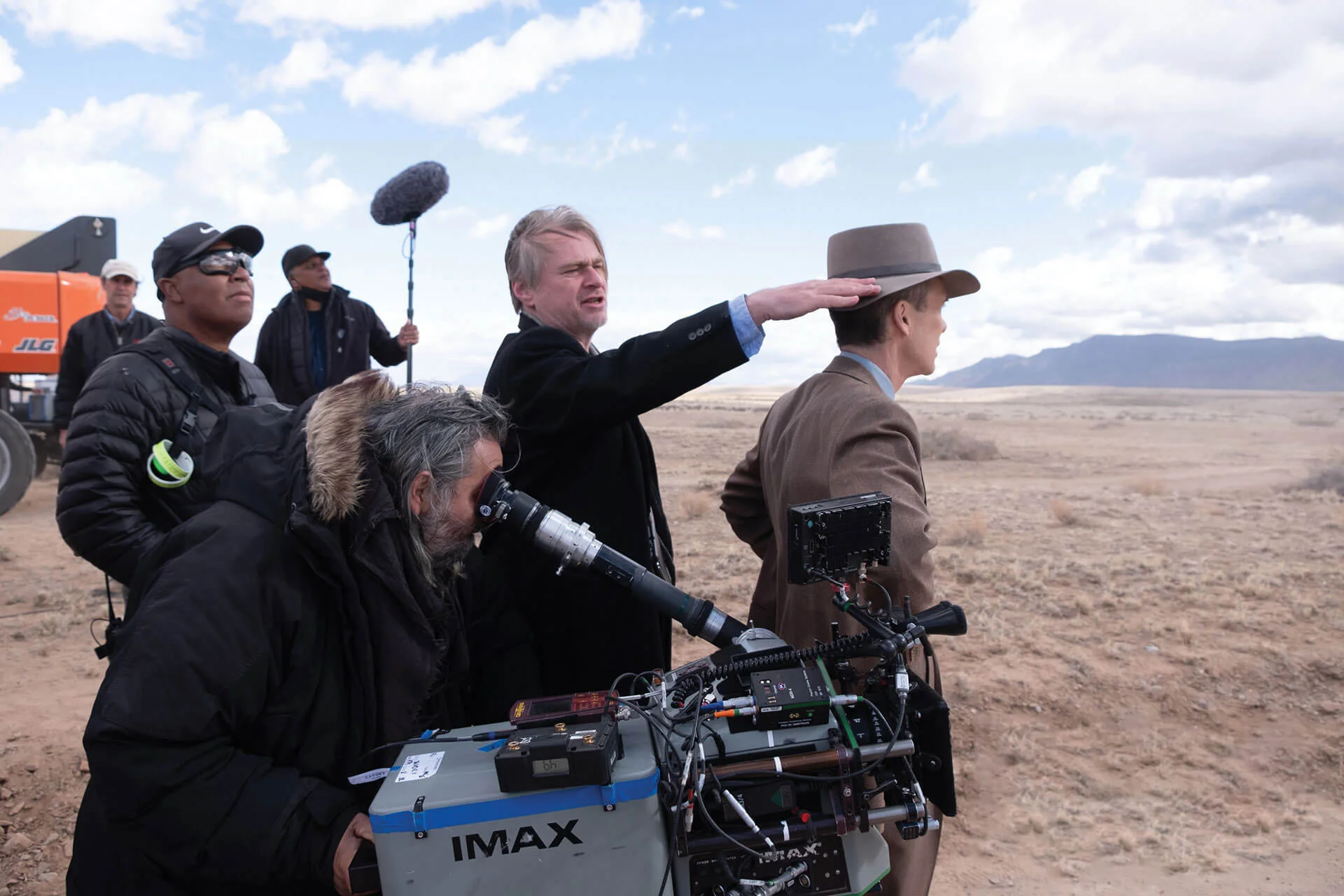 Christopher Nolan bődületes adatokat árult el az Oppenheimer fogatásán használt IMAX kópiájáról