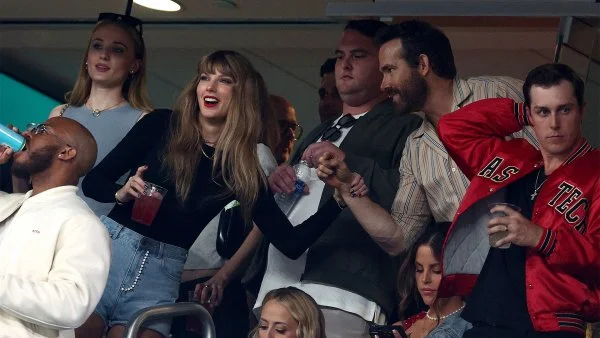 Taylor Swift Ryan Reynolds