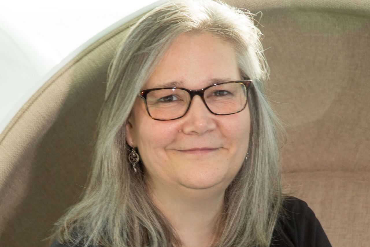 Amy Hennig