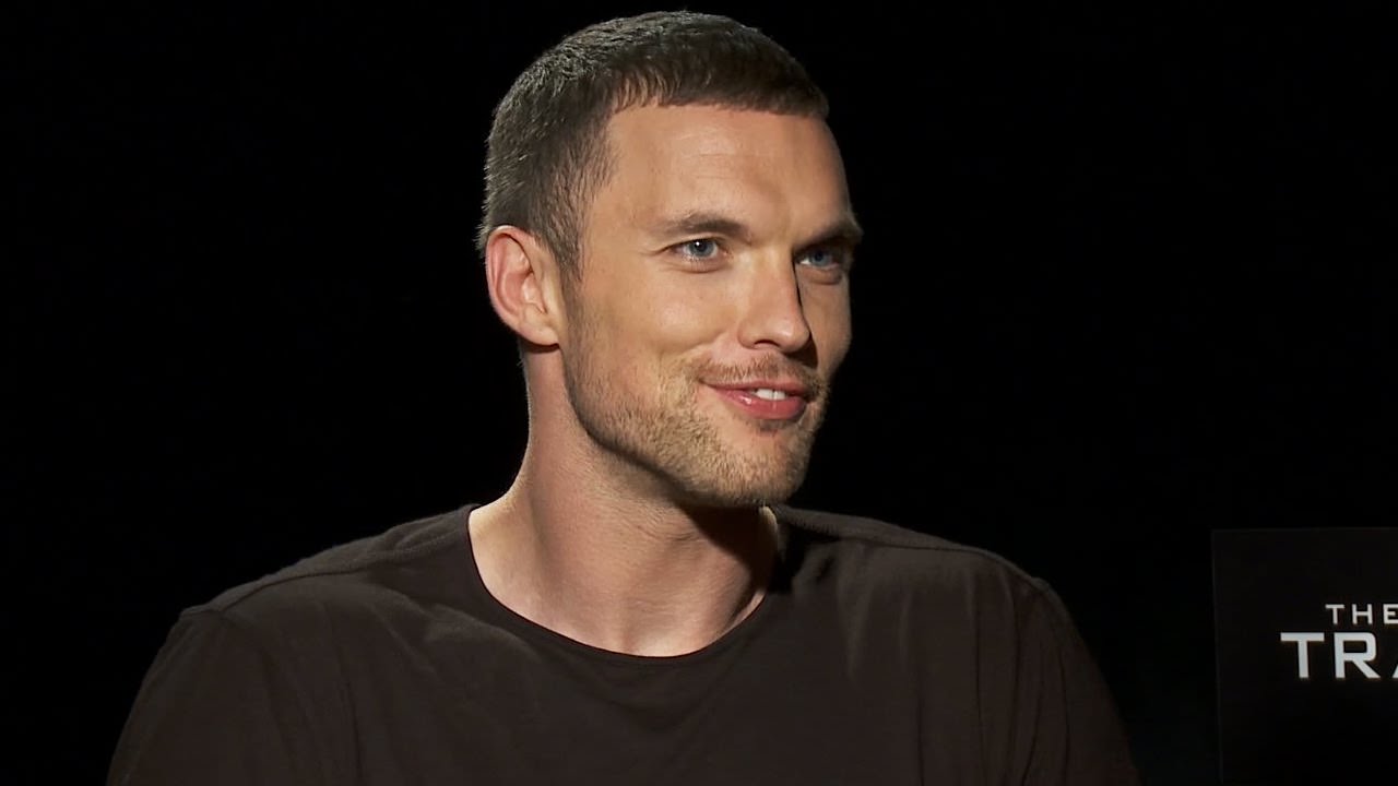 Ed Skrein mini