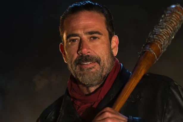 Jeffrey Dean Morgan as Negan in The Walking Dead Season 6 Episode 16