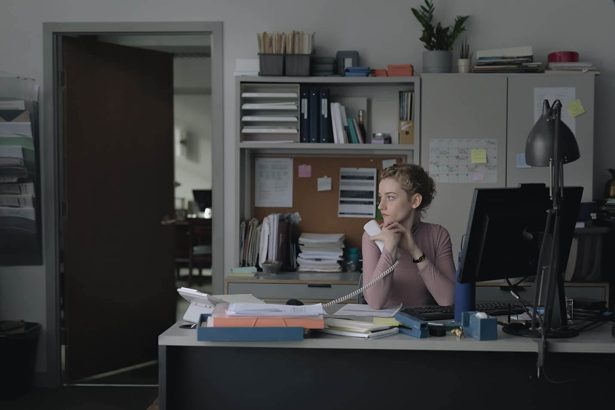 MV5BOTA5ODMxYWEtMTljYS00M2NlLTgwZWEtNWRlYTNlMTZmNGFkXkEyXkFqcGdeQXVyNzI1NzMxNzM@. V1 SY1000 CR0014311000 AL