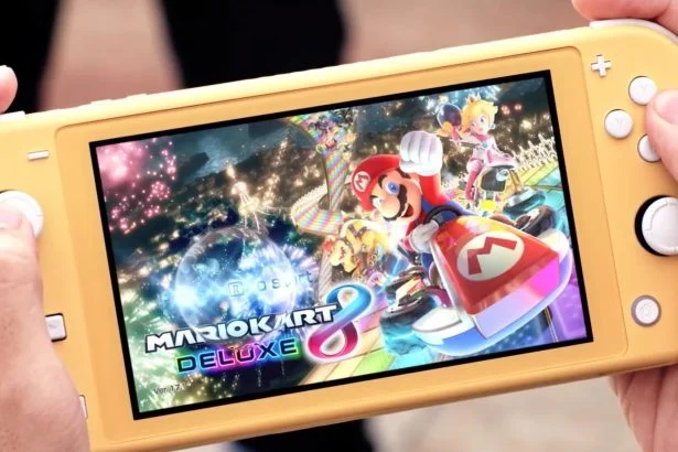 Nintendo Switch Lite scaled 1