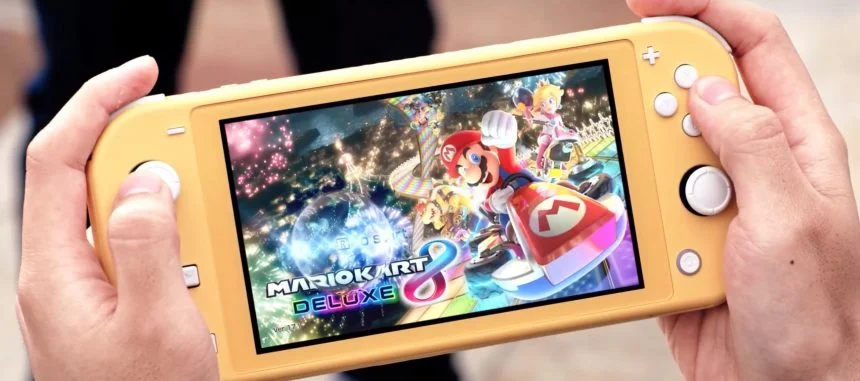 Nintendo Switch Lite scaled 1