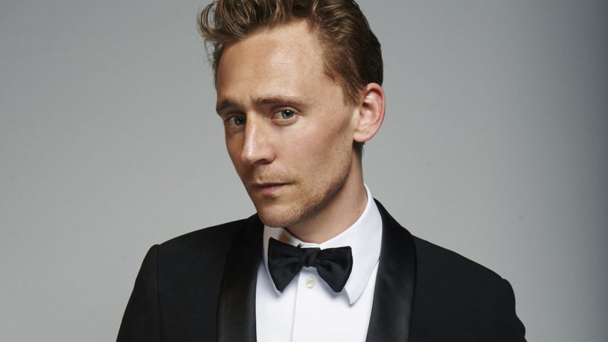 Tom Hiddleston Wallpapers HD 02