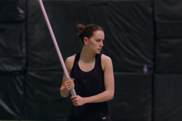 daisy ridley the last jedi mini