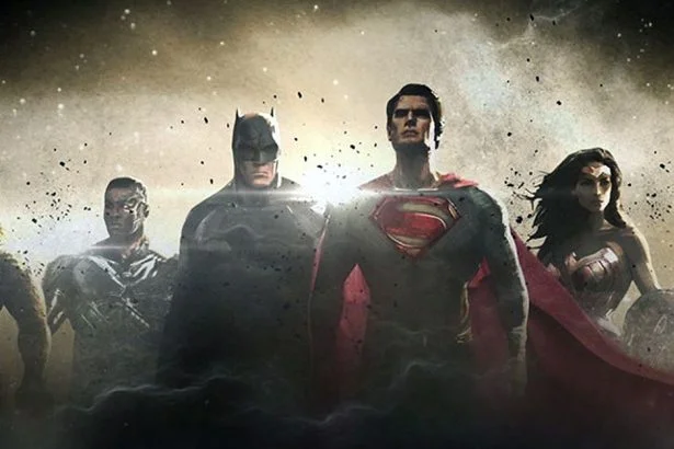 first look flash and aquaman costumes dc s justice league movie 855410