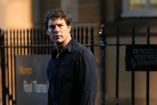 landscape 1459939360 tom cruise the mummy reboot