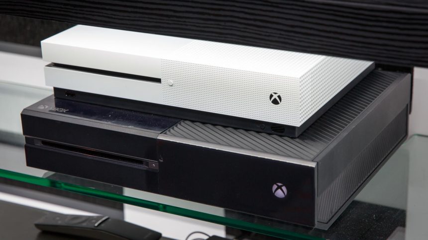 microsoft xbox one s comparison to old xbox 7334 006