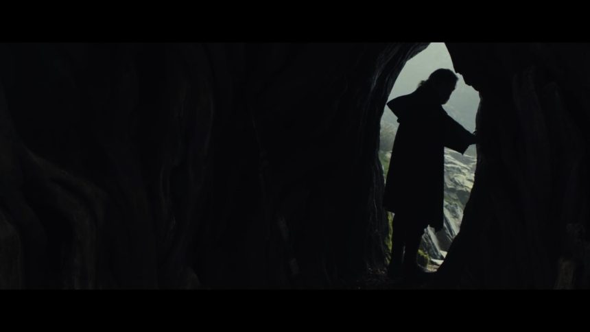 star wars the last jedi official teaser00 01 41 06still024 1492185956013 1280w mini