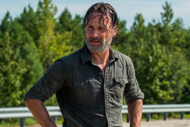 the walking deads andrew lincoln hopes to appear in star tre 19p5 mini