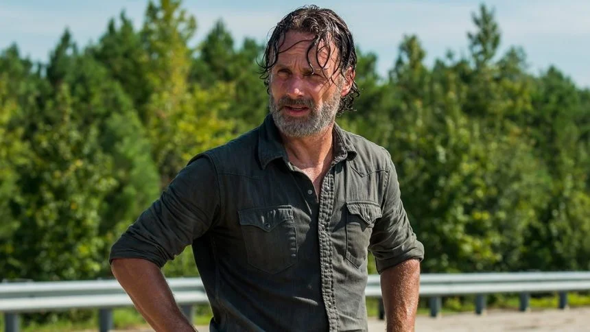 the walking deads andrew lincoln hopes to appear in star tre 19p5 mini