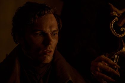 Nicholas Hoult alakítja Gilderoy Lockhartot a Harry Potter-sorozat második évadában 44 Nosferatu