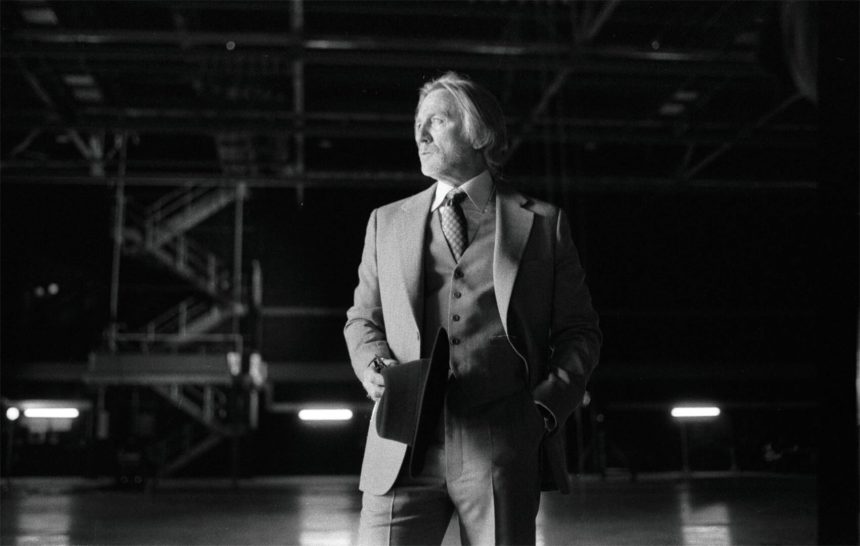 Tőrbe ejtve: Ébredj fel, halott ember