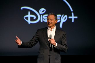 Korszakváltás az egérnél: Előrébb hozhatják a Disney vezérváltását, ki lehet Bob Iger utódja? 24 Bob Iger