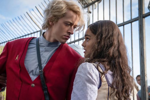 Az éhezők viadala: Énekesmadarak és kígyók balladája