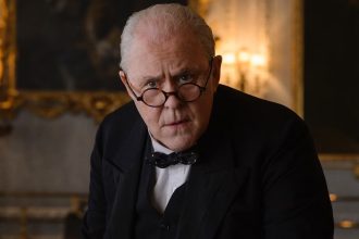 Dumbledore megformálója elárulta: Sokan követelték, hogy hagyja ott a Harry Potter-sorozatot 17 A korona