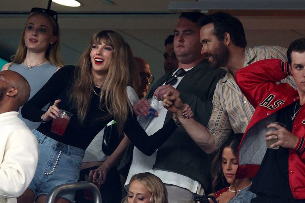 Taylor Swift Ryan Reynolds