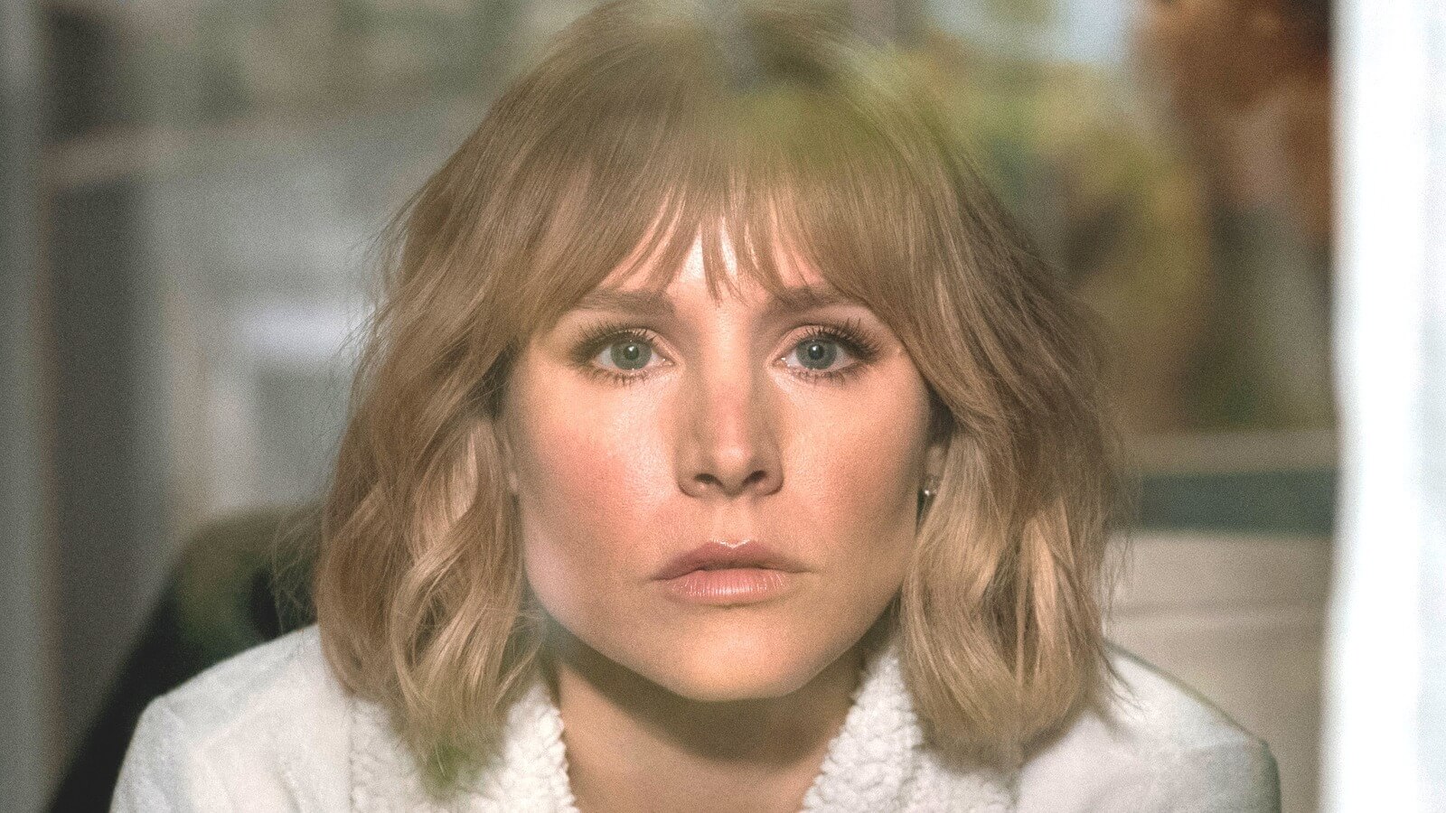 ws thewoman 220301 095357