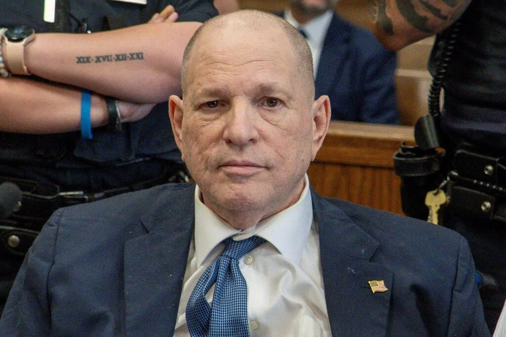 Harvey Weinsteint ismét bűnösnek találta nemi erőszakért a New York-i esküdtszék egy feszült újratárgyaláson 12 Harvey Weinstein