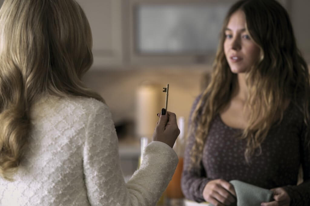 Végre kiderült, mikor indul A bosszú otthona című thriller, a The Housemaid - A téboly otthona második részének forgatása 12 The Housemaid - A téboly otthona