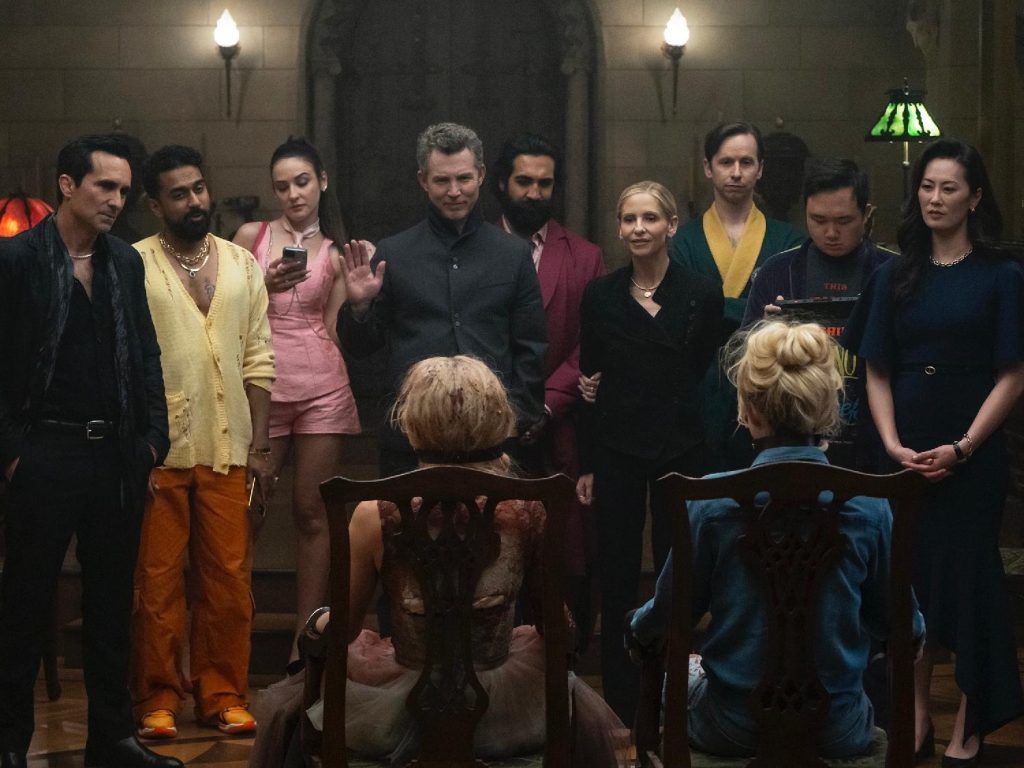 Aki bújt 2: Jövök! - Kritika 13 Ready or Not 2: Here I Come