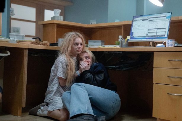 Aki bújt 2: Jövök!