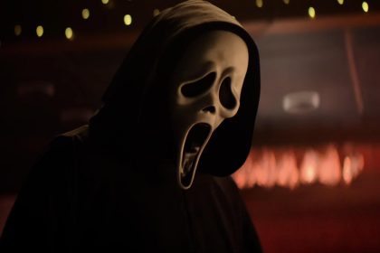 Utolsó pillanatos csere a Sikoly 7-ben: Joel McHale elárulta, hogyan váltotta le Patrick Dempsey-t 32 Scream 7