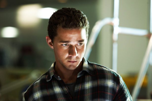 Rács mögött a Transformers sztárja: Shia LaBeouf szétverte a Mardi Gras-t 51 Transformers