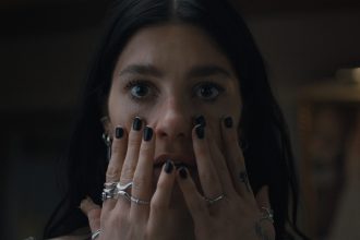 Hátborzongató előzetest kapott a Something Very Bad Is Going to Happen 16 Something Very Bad Is Going to Happen