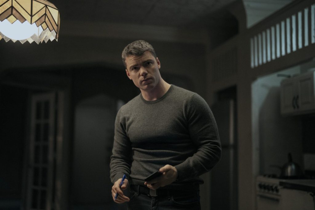 Ezt jelenti az Éjjeli ügynök harmadik évadának sokkoló befejezése 12 The Night Agent