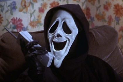 Visszatér a Horrorra akadva, és senki nem viszi el szárazon 30 Scary Movie