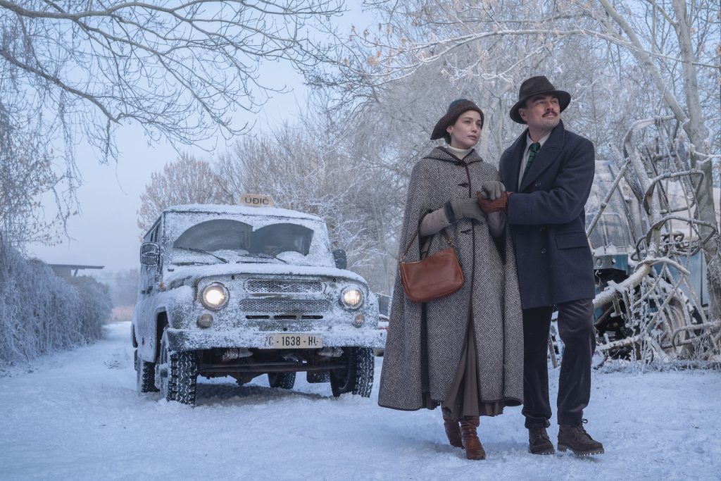 Leonardo DiCaprio és Jennifer Lawrence a What Happens at Night első képén 12 What Happens at Night