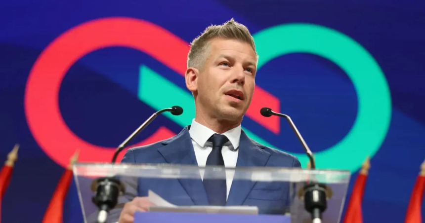 Nem fogod elhinni, hogy Magyar Péter melyik videójátékkal szokott játszani 11 Magyar Péter