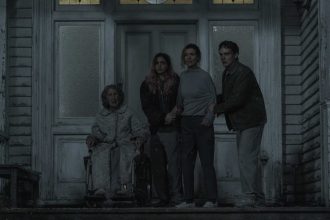 Rejtélyes befejezés és démoni megszállás: Vajon Alice is Deadite-tá változott a Gonosz halott: Égj! végén? 22 Evil Dead Burn
